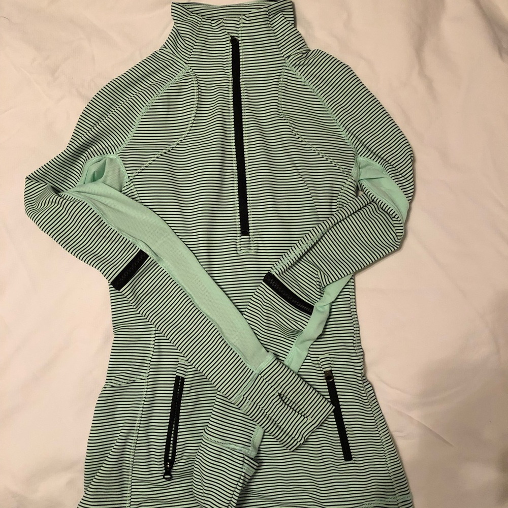 Lululemon half zip, size 2
